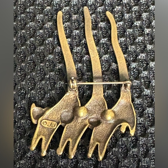 Vintage JJ Three Cats Brooch Pin - Brass Tone Feline Design - Picture 3 of 7